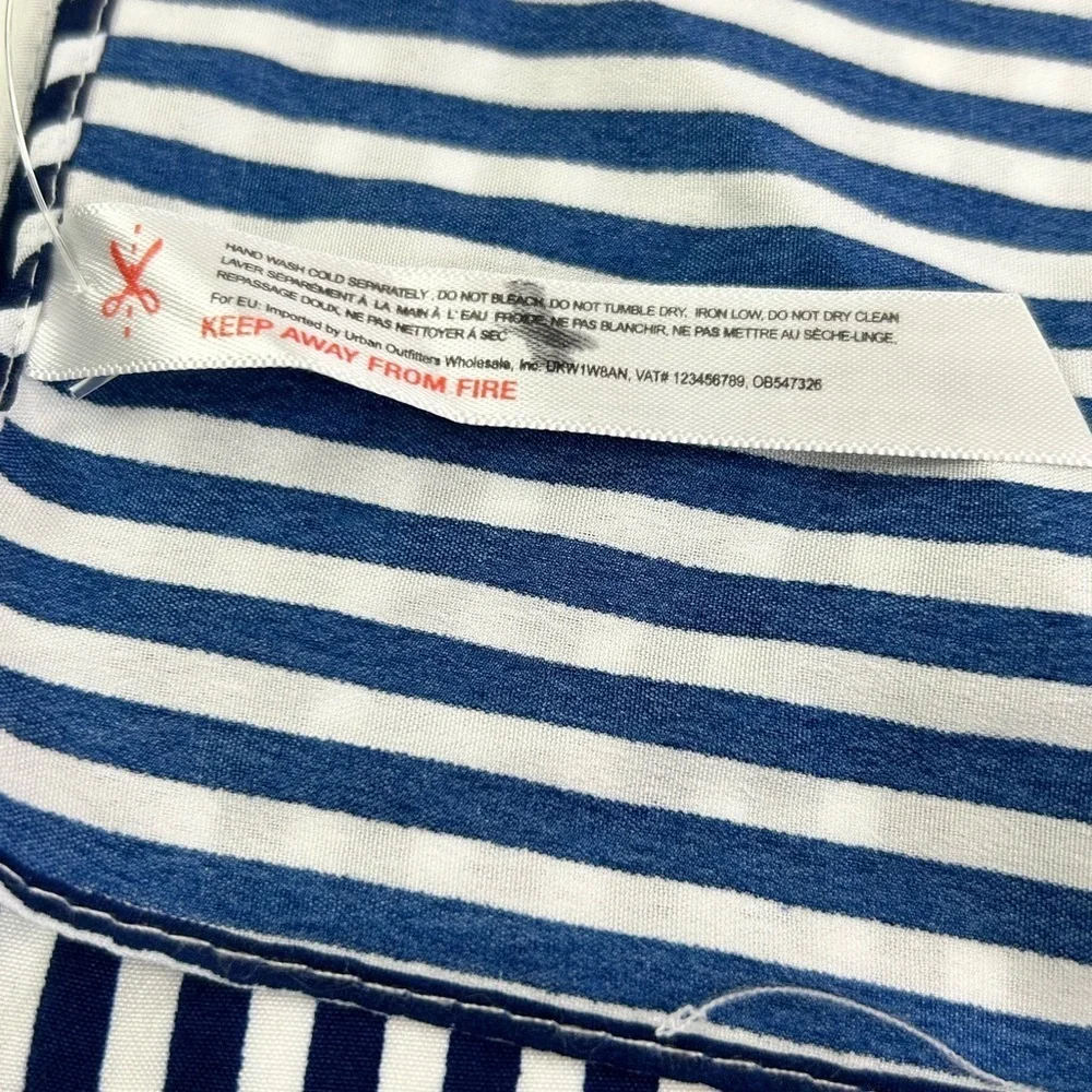 New Anthropologie scarf Blue and white striped square 20